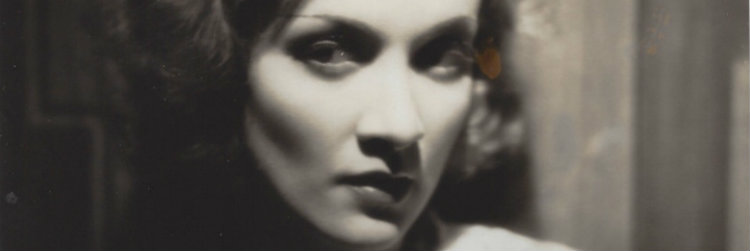Marlene Dietrich é a espiã Marie Kolverer em Desonrada (Dishonored, 1931)